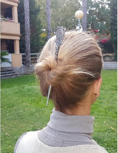 stick-accessory-hair-metal-rod
