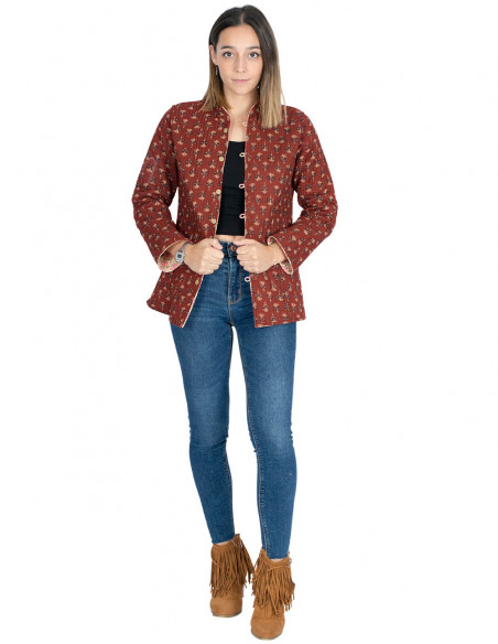 chaqueta-reversible-corta-burdeos-otoño
