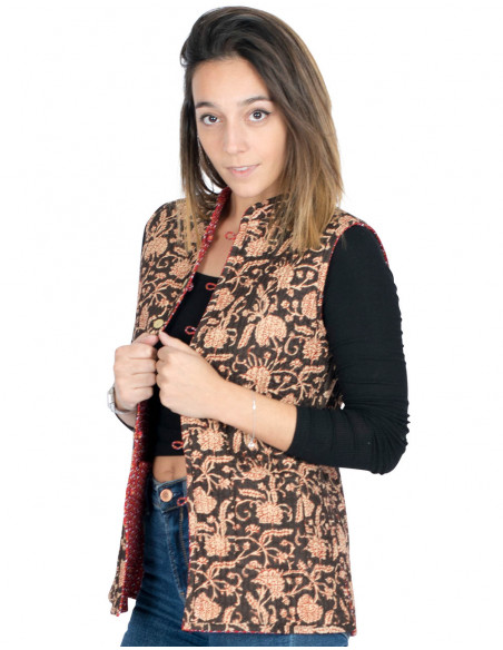 chaleco-reversible-corto-marron-botones