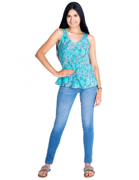 camiseta-estampado-celeste-tirantes-anchos
