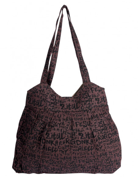 bolso-mediano-marron-inscripciones-negro