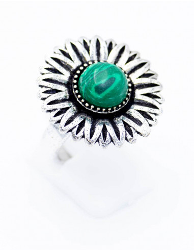 anillo-hippie-tallado-flor-piedra-verde