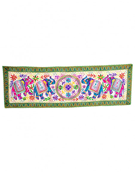 tapiz-4-elefantes-bordado-a-mano-verde