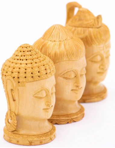 Wide-faced Buddha statue