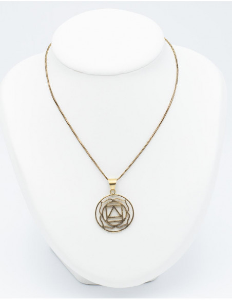colgante-metal-dorado-figuras-geometricas