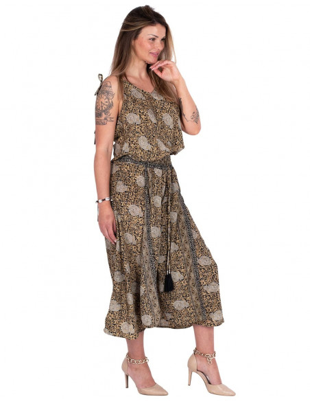 mono-estampado-dorado-fresco-verano