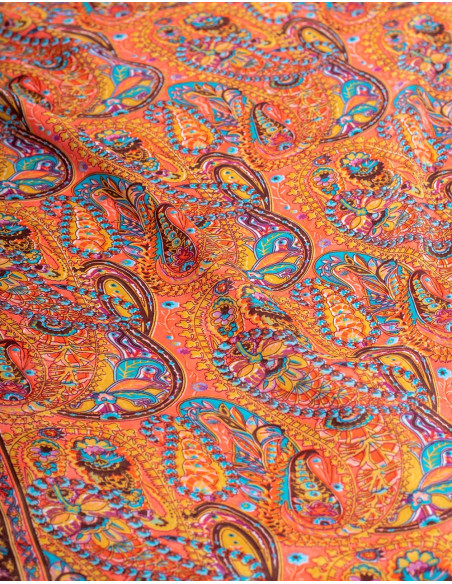 seda-suave-con-buena-caida-naranja-paisley-celeste-amarillo