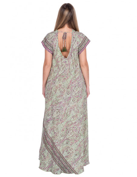 vestido-largo-y-amplio-escote-espalda