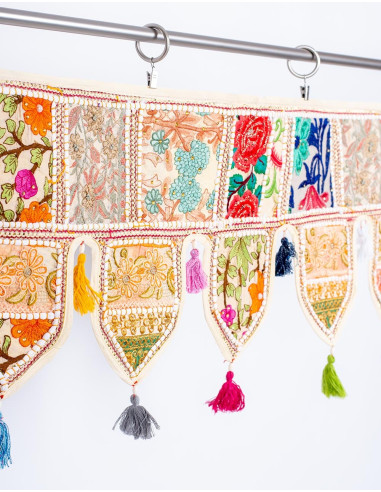 toran-puerta-hindu-bordado-artesanal-beige