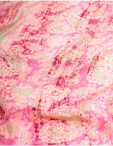 seda-calidad-estampado-tonos-rosas