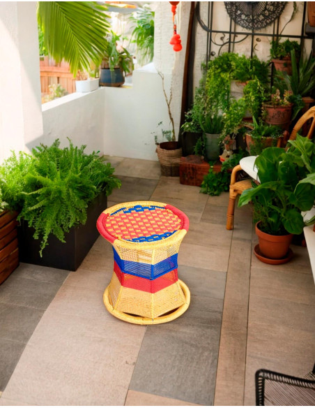 Taburete de Estilo Único Hecho a Mano en India | Estructura Metálica con Cuerda de Nylon | 36cm Alto