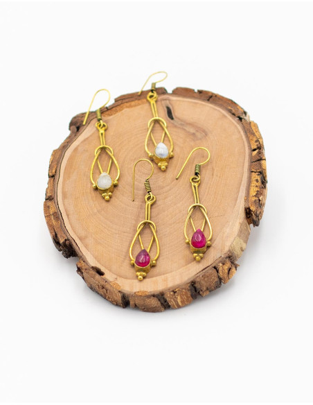 Kimago handmade earrings with mineral stones – Beauty and authenticity