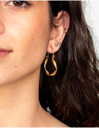 Handcrafted golden brass earrings – Unique...