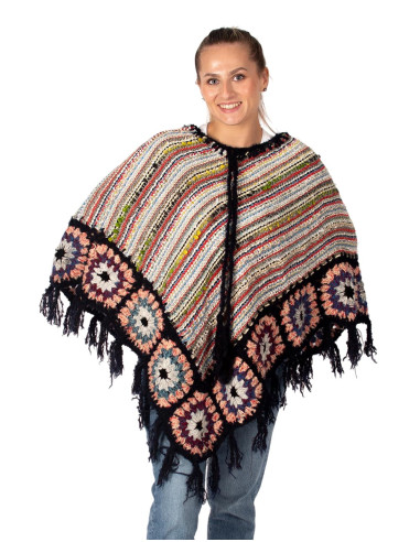 Woven boho poncho with fringes | Kimago