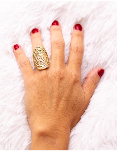 anillo-etnico-dorado-ovalado-tallado-boho