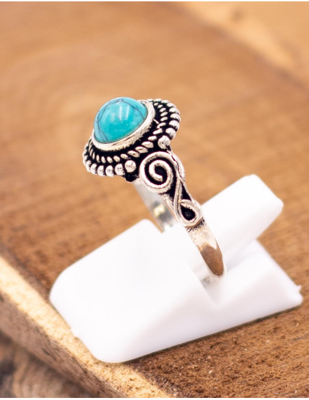 Silver ring with handcrafted mineral stone