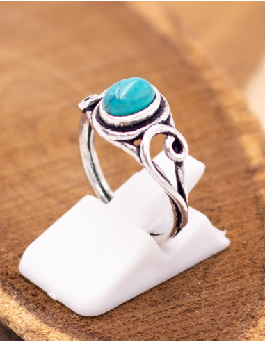 Silver ring with single stone
